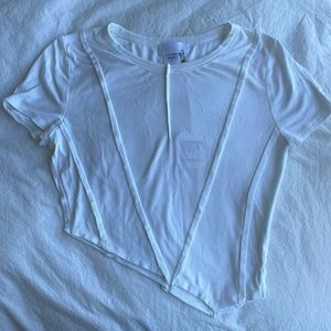 Asymmetric tee